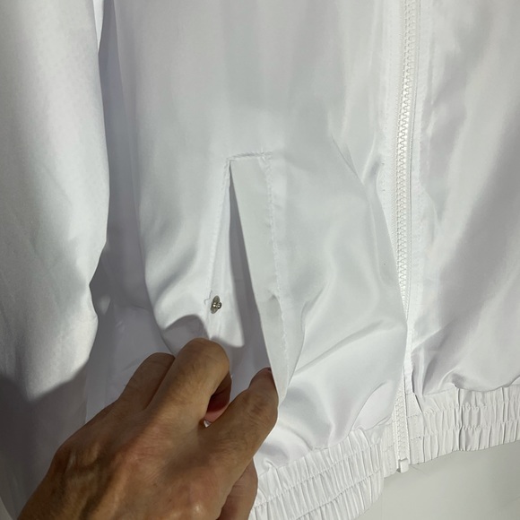 Zyia Jacket, Zip-Up, White Navy, Windbreaker, Pockets, Size Large - Picture 7 of 12